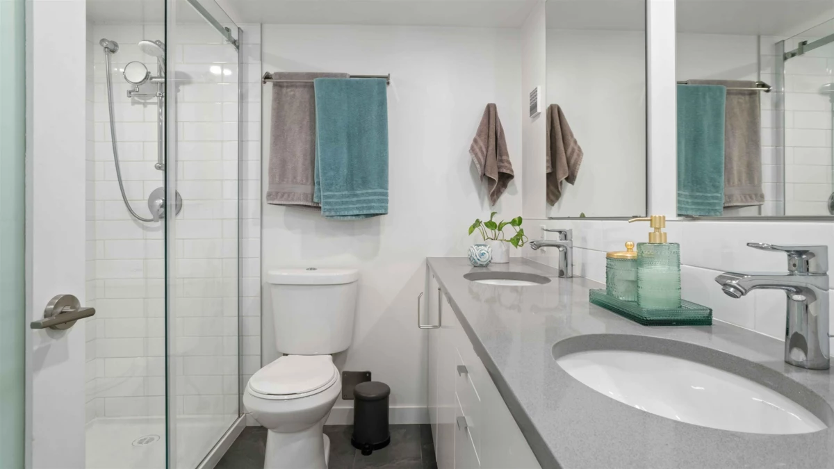 Powder Room Photo of 318 1345 W 15th Avenue, Vancouver, BC