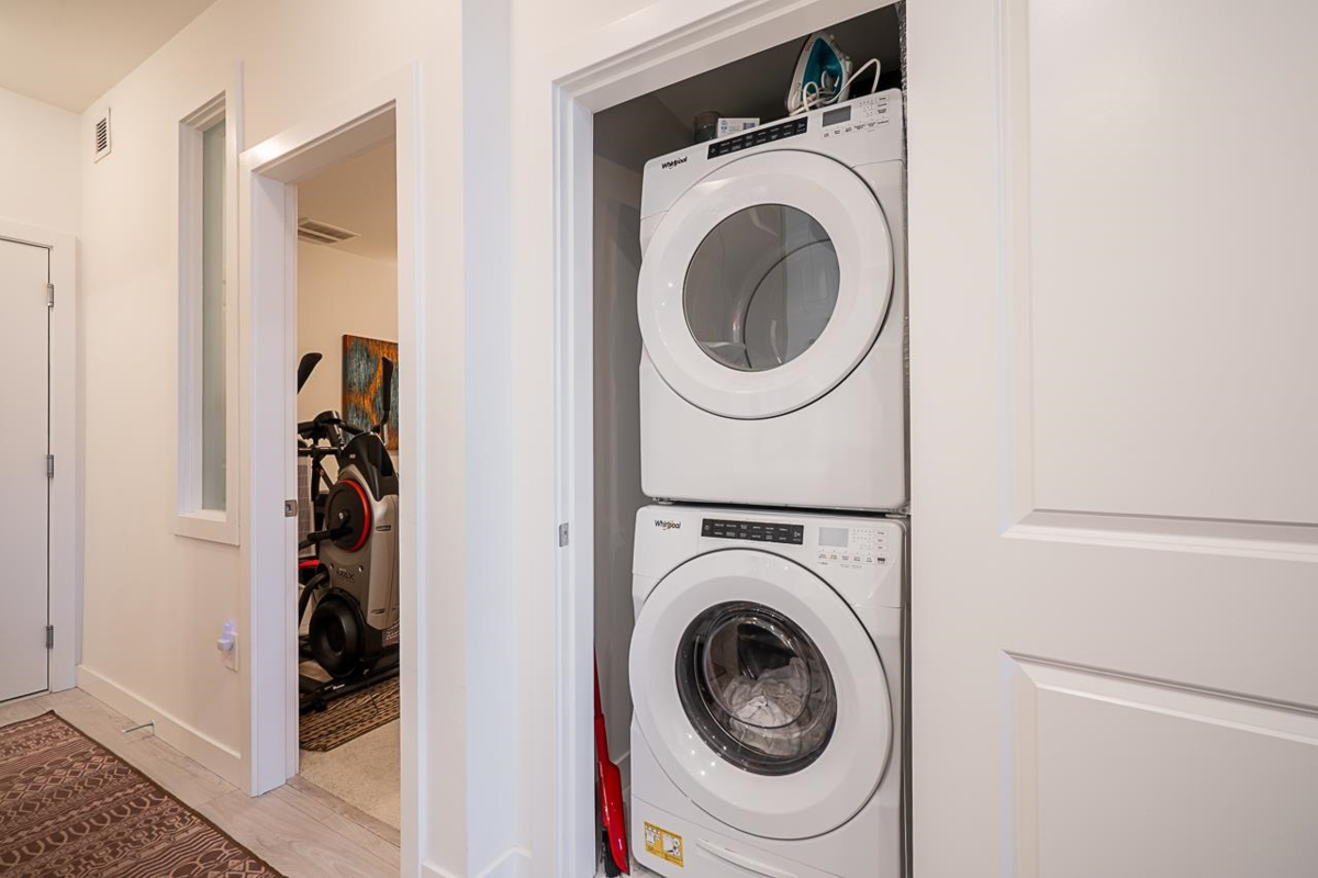 Hallway Photo of A615 20834 80 Avenue, Langley, BC