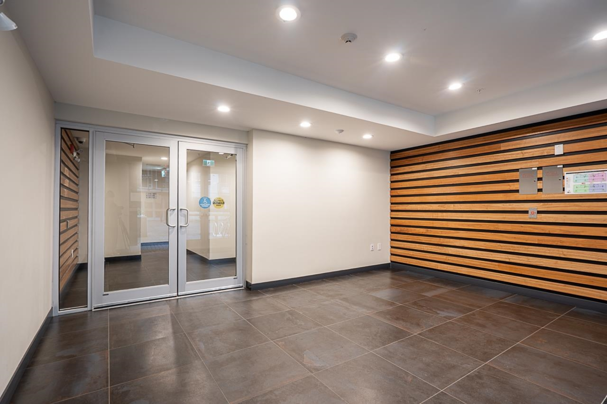 Living Room Photo of A615 20834 80 Avenue, Langley, BC