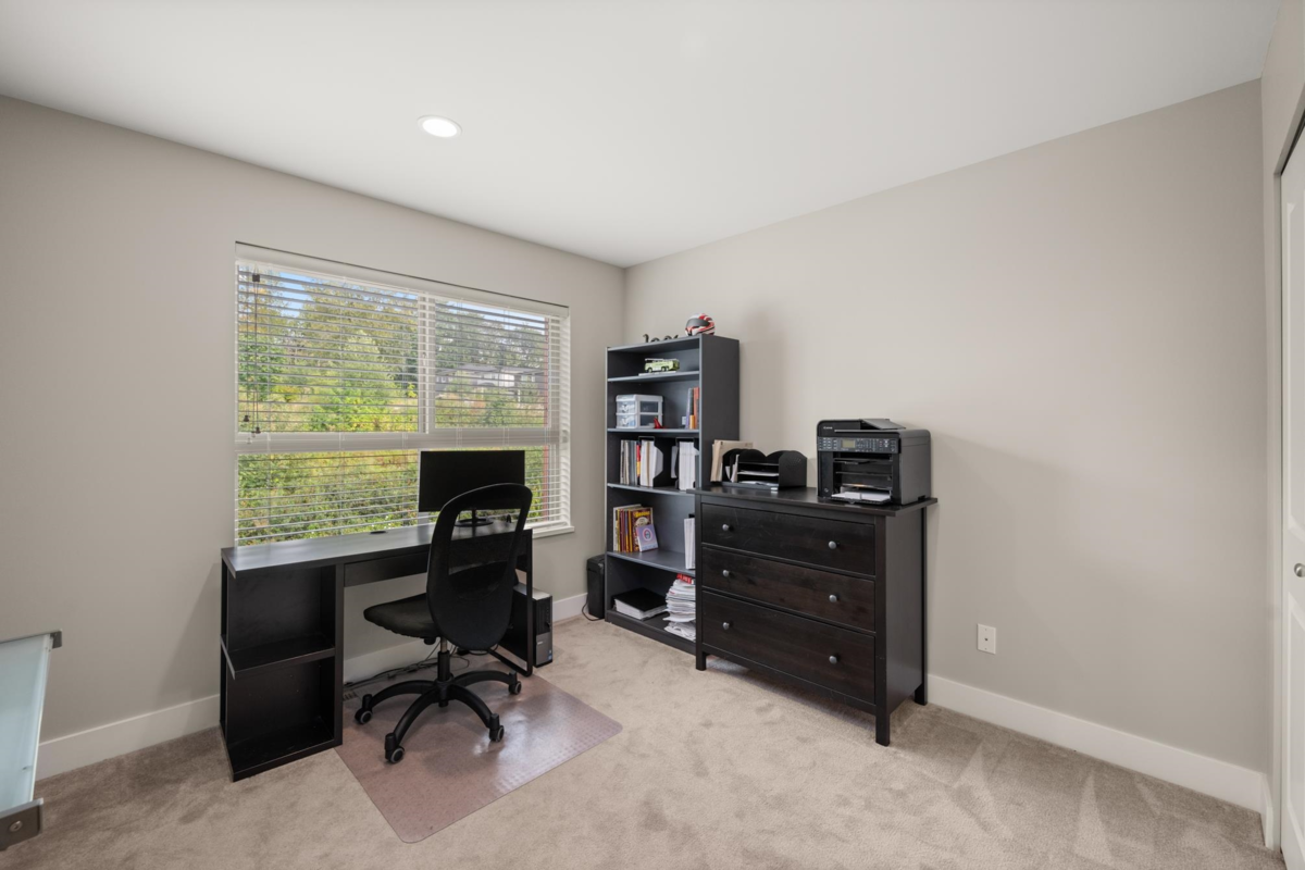 Basement Recreation Room Photo of 13668 232 Street, Maple Ridge, BC