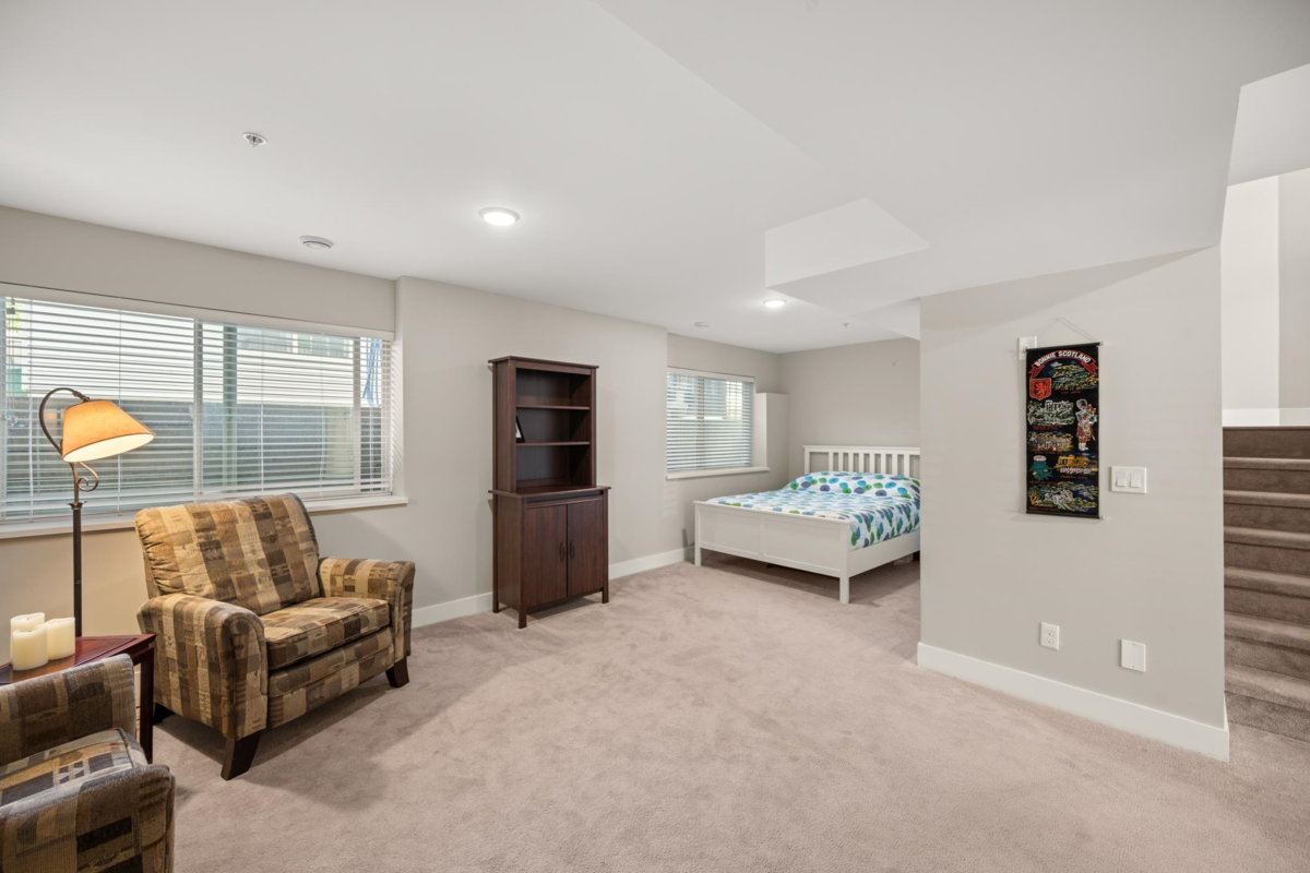 Hallway Photo of 13668 232 Street, Maple Ridge, BC