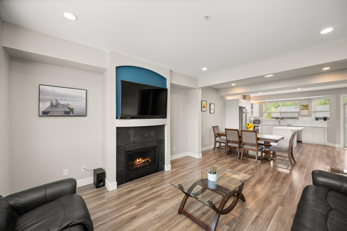 Kitchen Island Photo of 13668 232 Street, Maple Ridge, BC