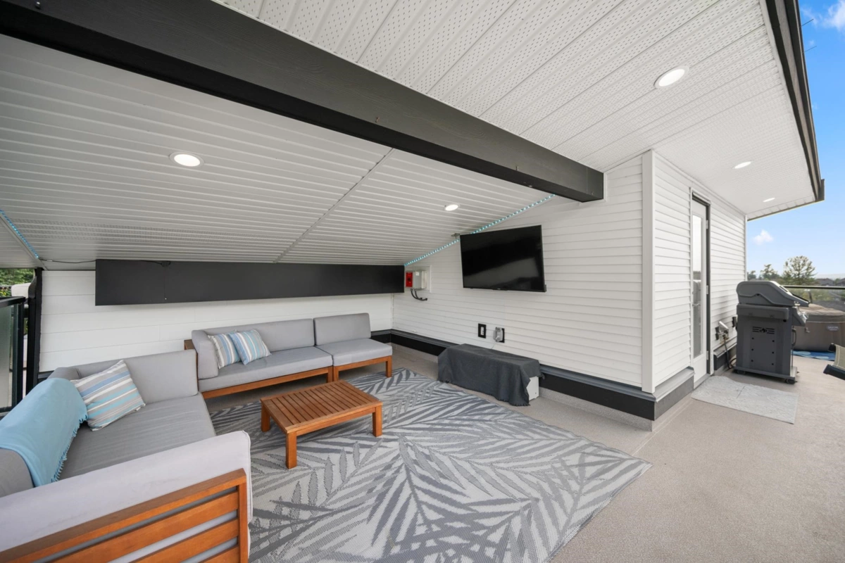 Outdoor Kitchen Photo of 13668 232 Street, Maple Ridge, BC