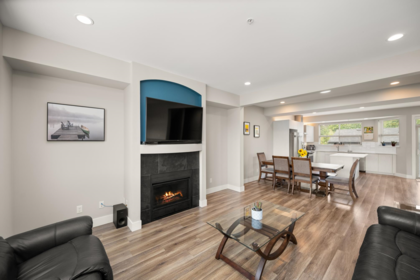 Kitchen Island Photo of 13668 232 Street, Maple Ridge, BC