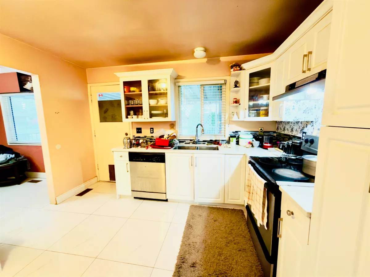 Breakfast Nook Photo of 9453 118 Street, Delta, BC