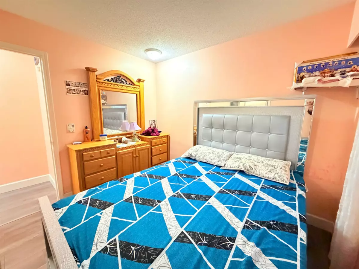 Guest Bathroom Photo of 9453 118 Street, Delta, BC