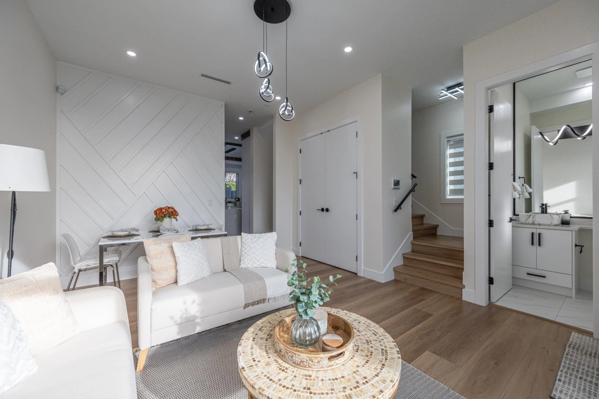 Kitchen Photo of 102 1149 Dansey Avenue, Coquitlam, BC