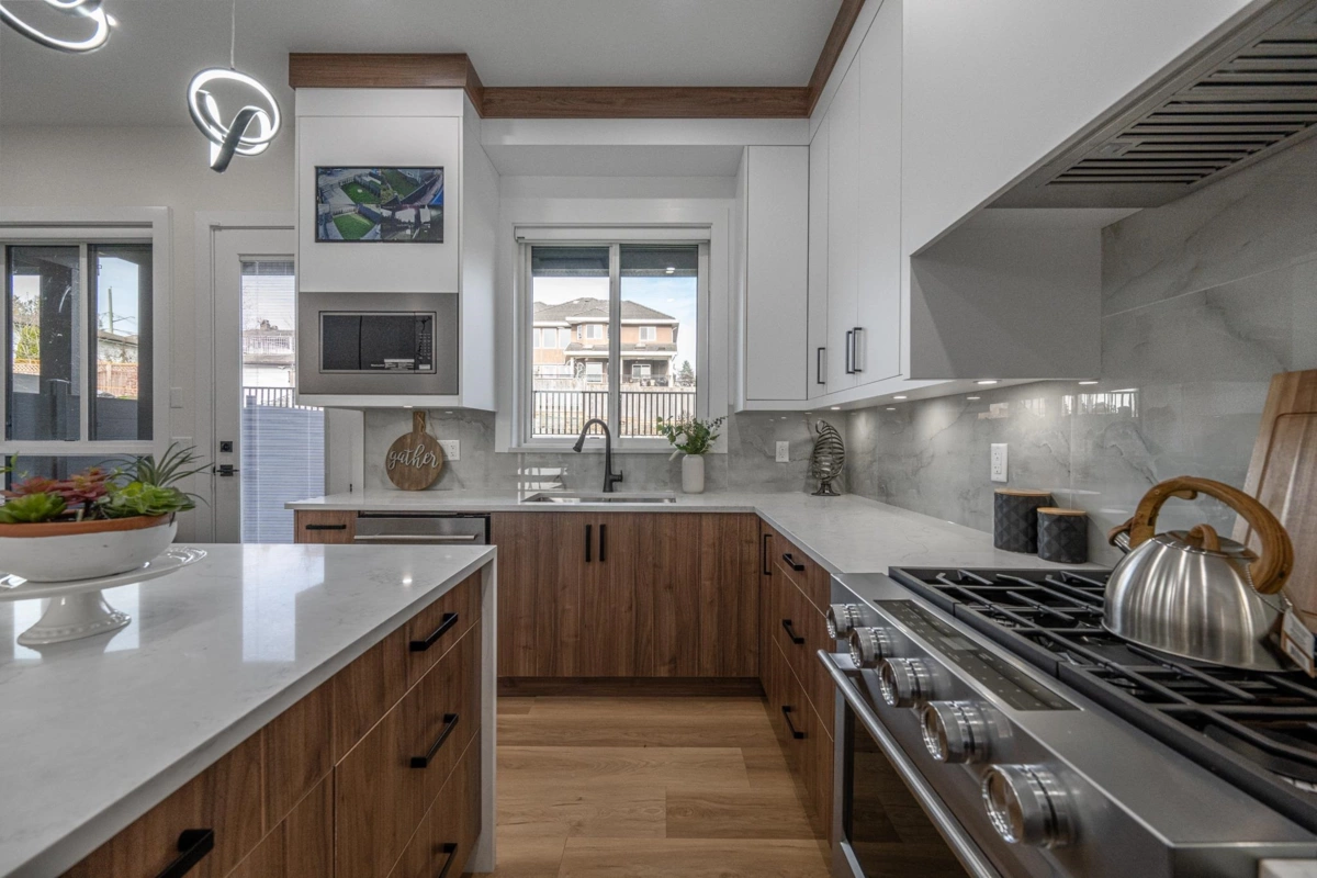 Mudroom Photo of 102 1149 Dansey Avenue, Coquitlam, BC