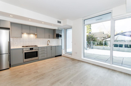 208 2435 Kingsway Street, Vancouver, BC, Vancouver — Apartment/Condo for sale
