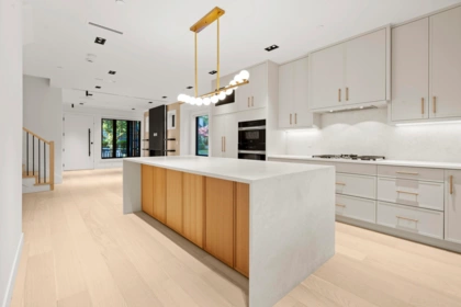 3218 W 39th Avenue, Vancouver, BC