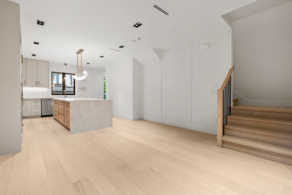 Kitchen Island Photo of 3218 W 39th Avenue, Vancouver, BC