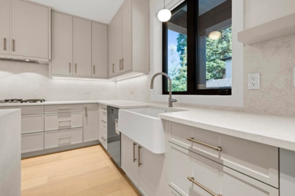 3218 W 39th Avenue, Vancouver, BC