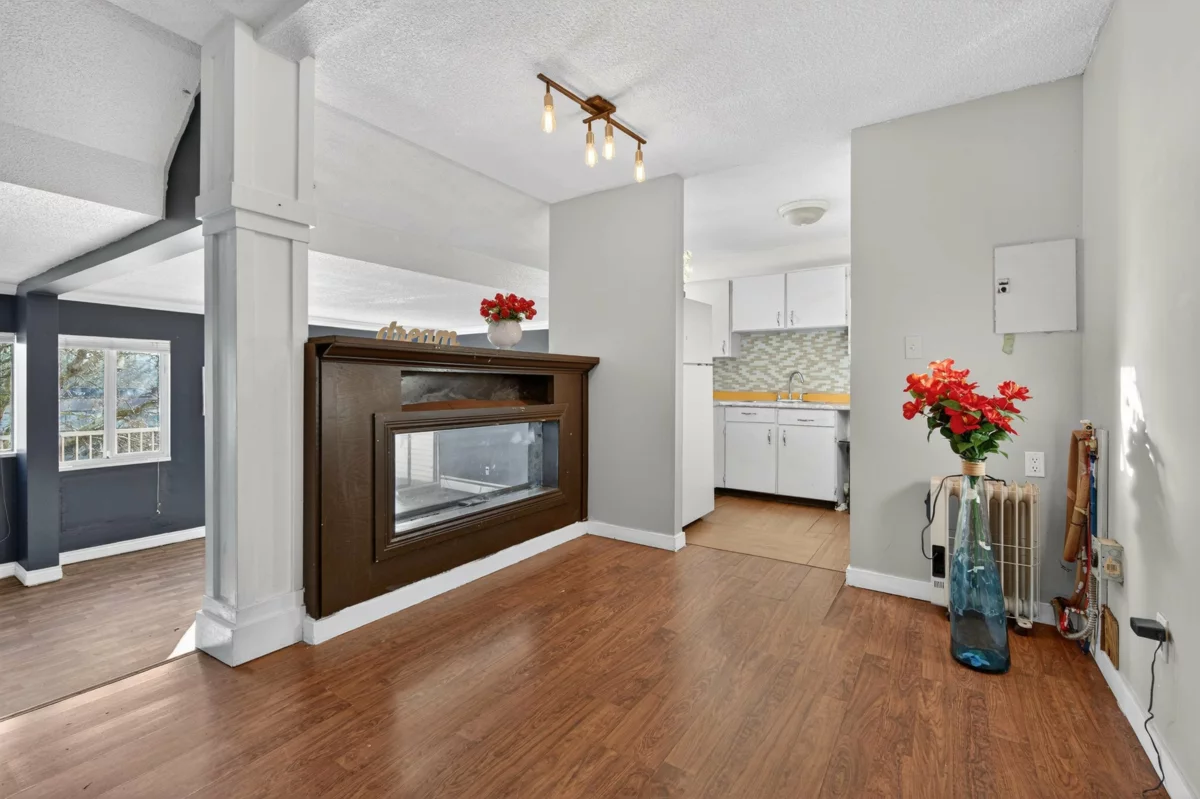 Family Room Photo of 44 17706 60 Avenue, Surrey, BC