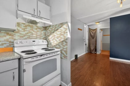 Kitchen Photo of 44 17706 60 Avenue, Surrey, BC
