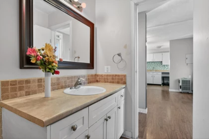 Mudroom Photo of 44 17706 60 Avenue, Surrey, BC