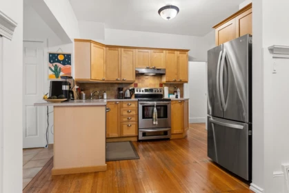 Breakfast Nook Photo of 2980 W 8th Avenue, Vancouver, BC