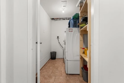Hot Tub / Spa Photo of 2980 W 8th Avenue, Vancouver, BC