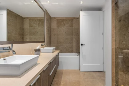 Laundry Room Photo of 805 1616 Columbia Street, Vancouver, BC