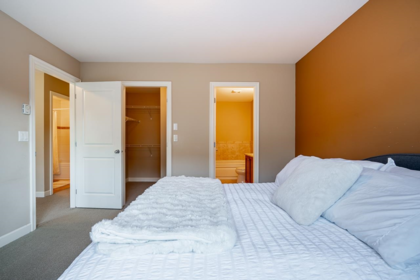 Loft / Bonus Room Photo of 25 6238 192 Street, Surrey, BC