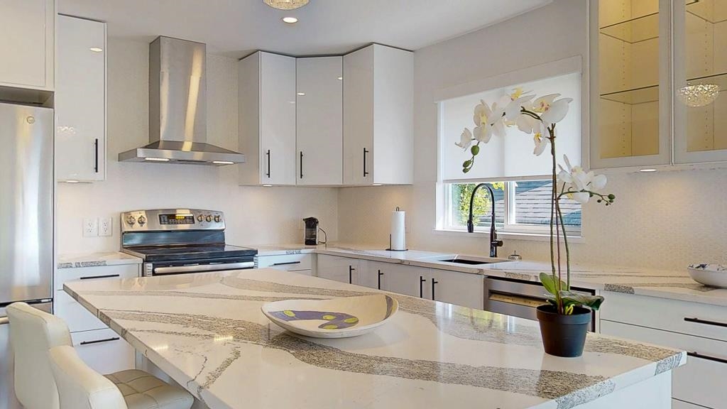 Dining Area Photo of 4868 Bluegrouse Drive, Sechelt, BC