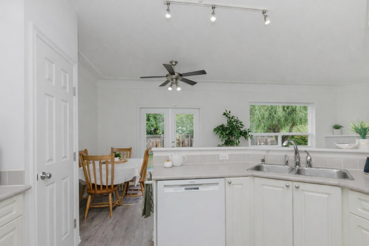 Bedroom 2 Photo of 6307 Homestead Avenue, Sechelt, BC