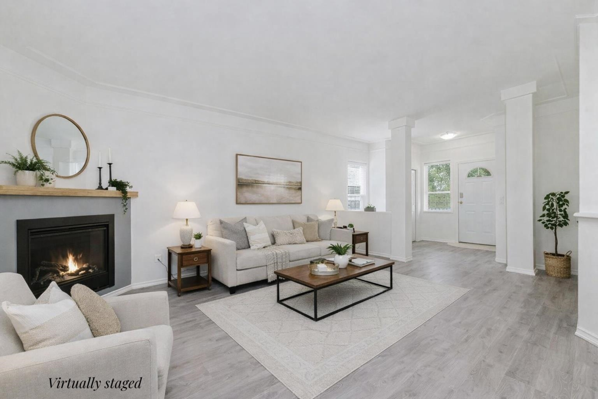Kitchen Island Photo of 6307 Homestead Avenue, Sechelt, BC