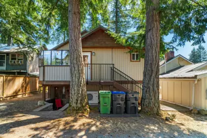 Front Yard Photo of 311 Spruce Street, Cultus Lake, BC