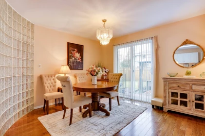 Breakfast Nook Photo of 1881 160 Street, Surrey, BC