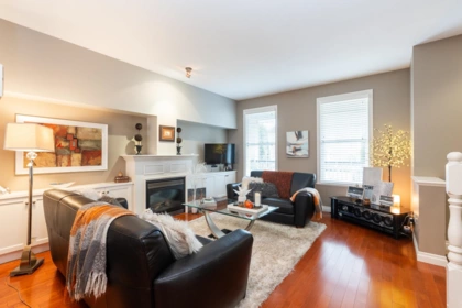 7016 179A Surrey Street, Surrey, BC, Surrey — Row House (Non-Strata) for sale
