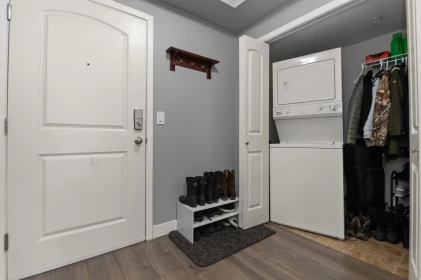 Mudroom Photo of 314 45645 Knight Road, Chilliwack, BC