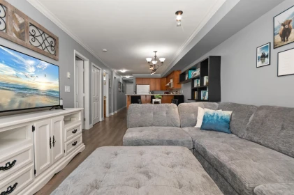 Walk-In Closet Photo of 314 45645 Knight Road, Chilliwack, BC