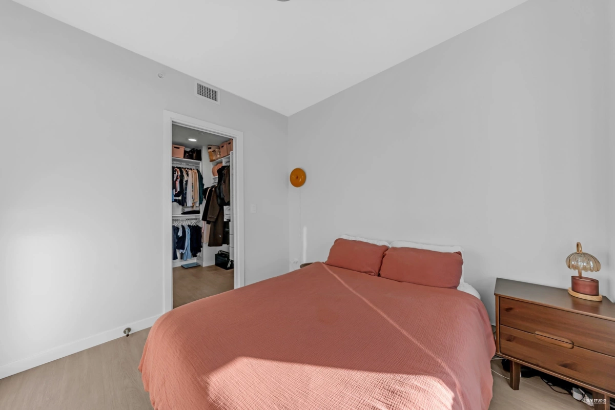 Breakfast Nook Photo of 3311 4168 Lougheed Highway, Burnaby, BC