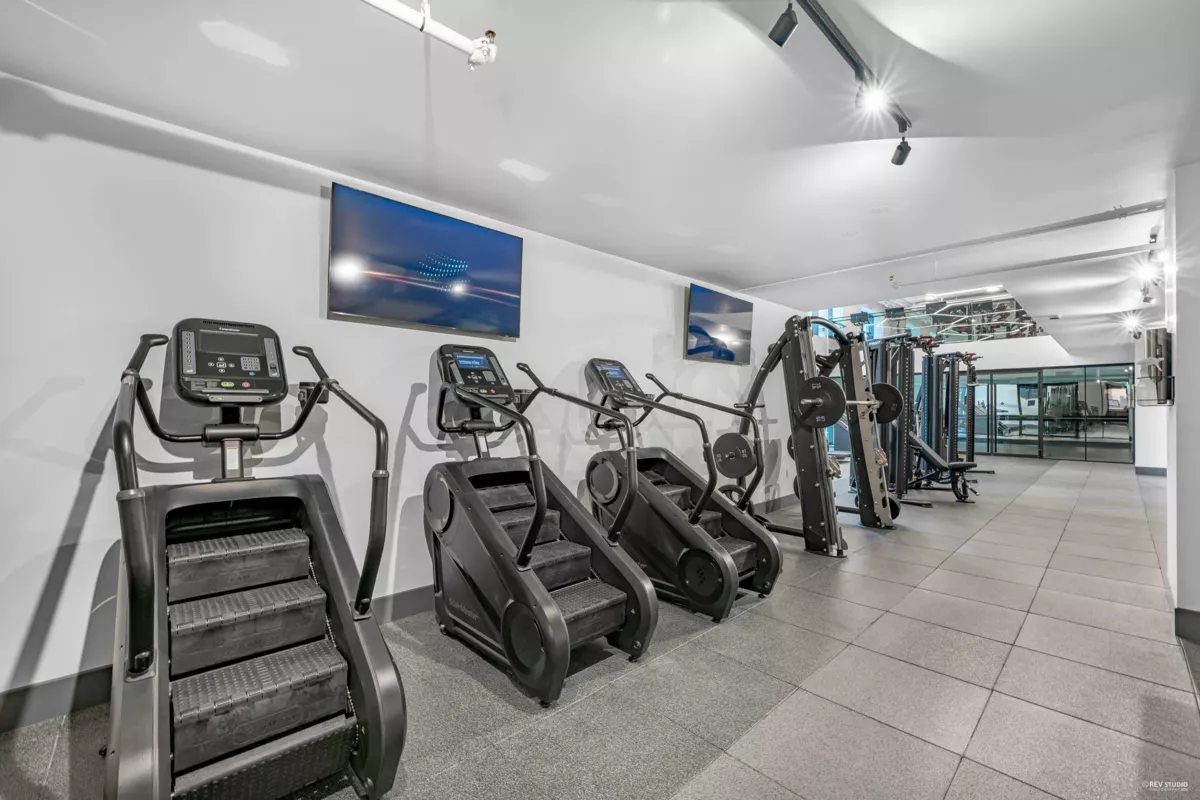 Hot Tub / Spa Photo of 3311 4168 Lougheed Highway, Burnaby, BC