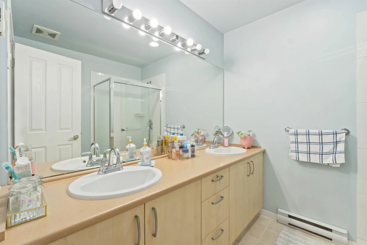 Laundry Room Photo of #23 15155 62a Avenue, Surrey, BC