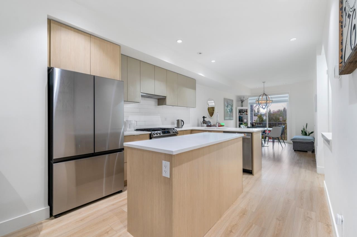 Dining Area Photo of 56 11556 72a Avenue, Delta, BC