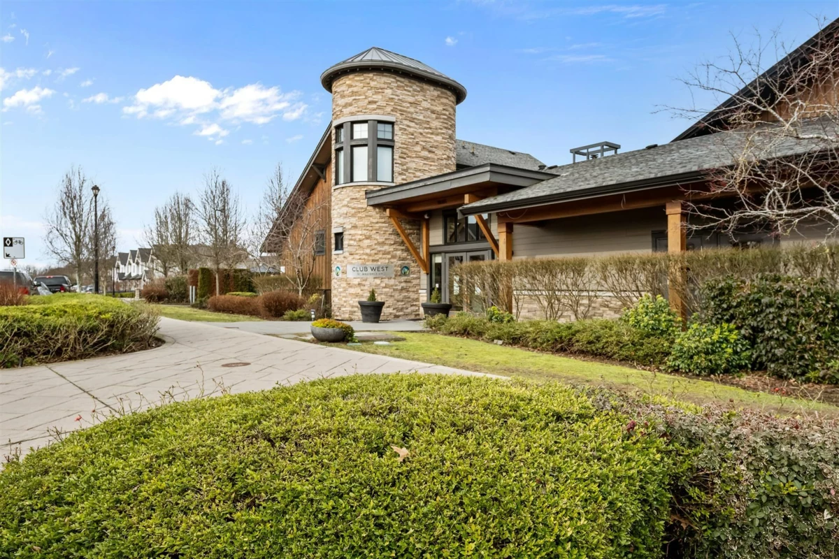 Exterior Rear Photo of 211 31158 Westridge Place, Abbotsford, BC