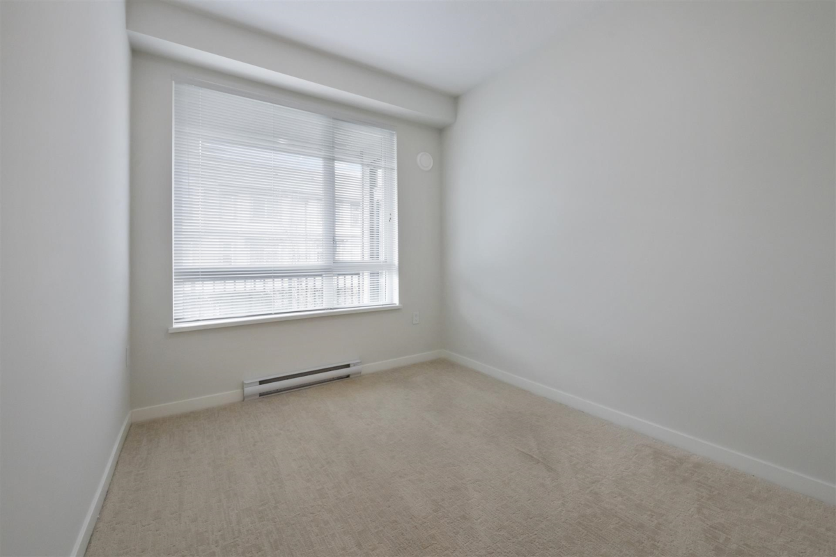 Guest Bathroom Photo of 211 31158 Westridge Place, Abbotsford, BC