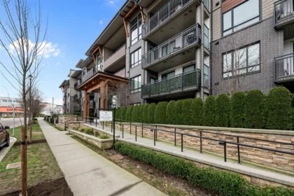 211 31158 Westridge Place, Abbotsford, BC, Abbotsford West — 2 bed apartment/condo for sale