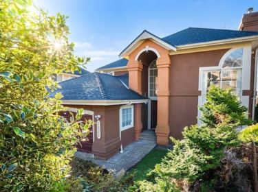 2622 Sandstone Crescent, Coquitlam, BC, Coquitlam — Single Family Residence for sale