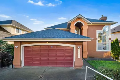 2622 Sandstone Crescent, Coquitlam, BC, Coquitlam — Single Family Residence for sale