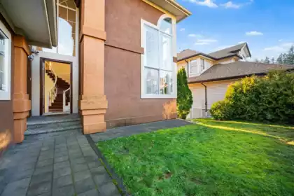 2622 Sandstone Crescent, Coquitlam, BC, Coquitlam — Single Family Residence for sale