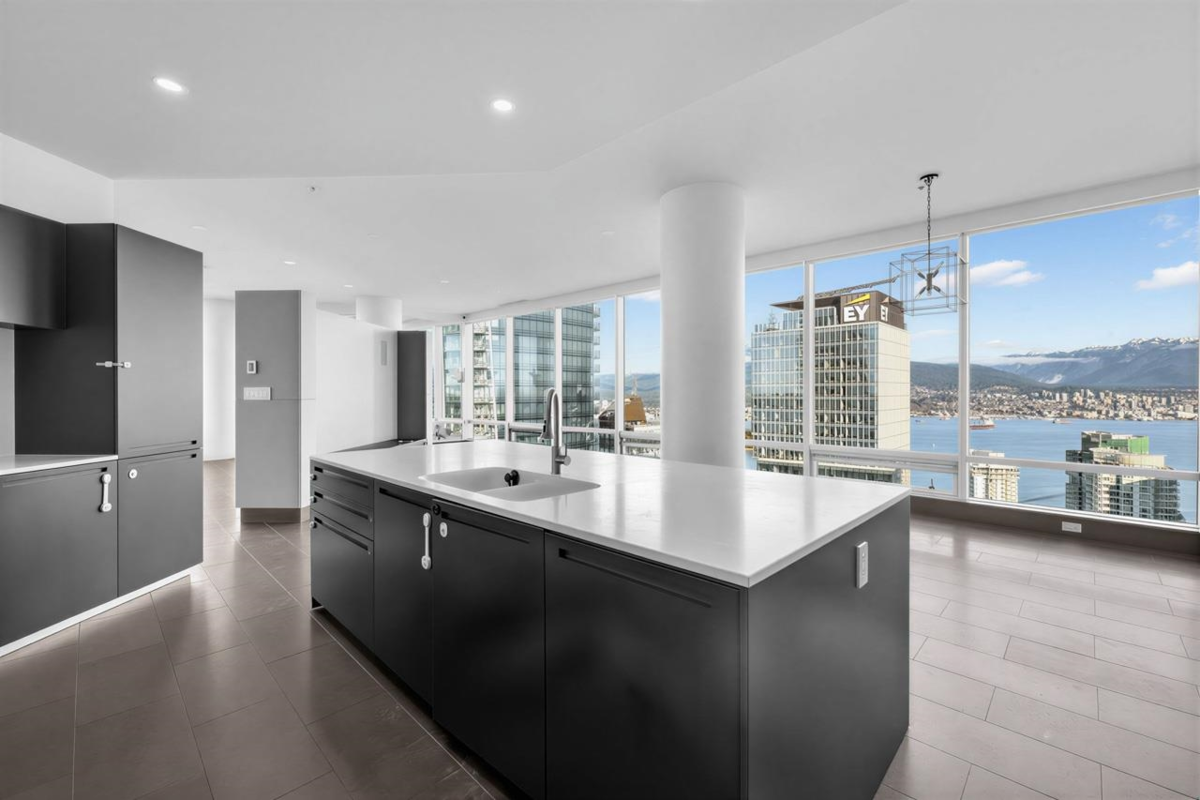 Family Room Photo of 4401 1128 W Georgia Street, Vancouver, BC