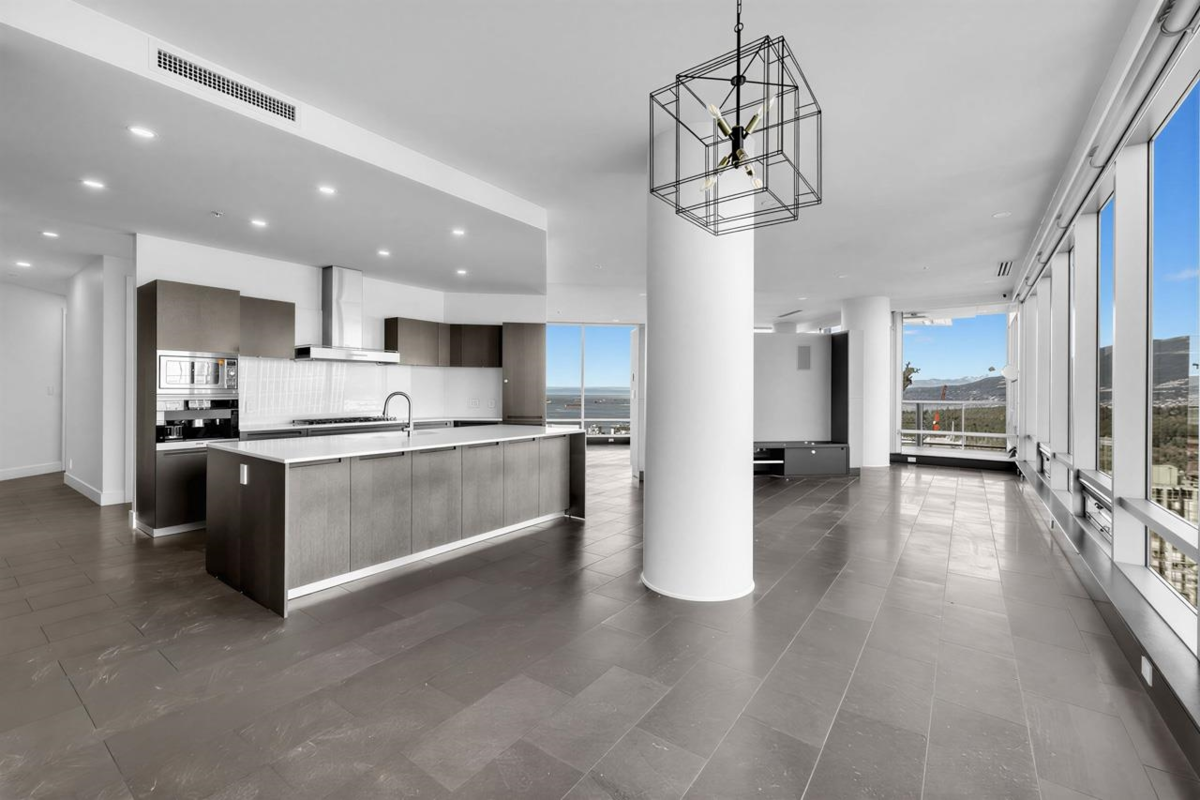 Kitchen Photo of 4401 1128 W Georgia Street, Vancouver, BC