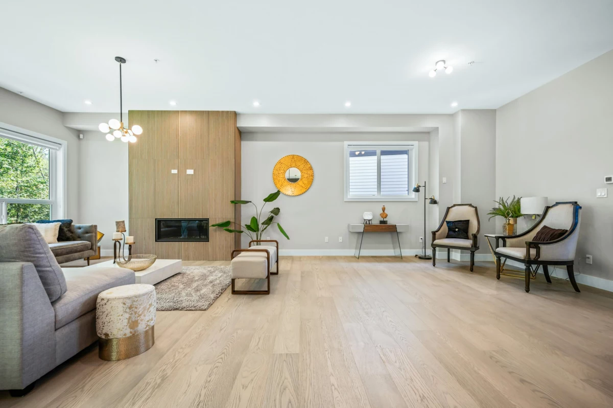 Dining Area Photo of 24469 Jenewein Drive, Maple Ridge, BC