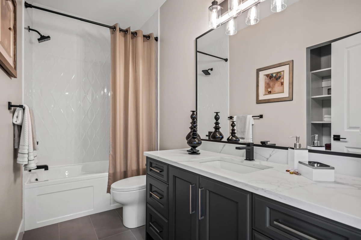 Hallway Photo of 24469 Jenewein Drive, Maple Ridge, BC