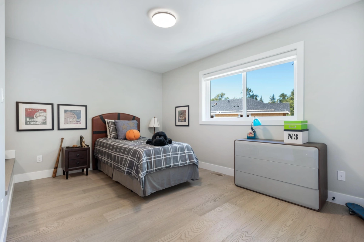 Swimming Pool Photo of 24469 Jenewein Drive, Maple Ridge, BC