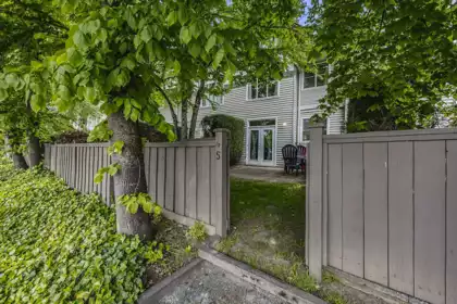 45 6465 184a Street, Surrey, BC, Surrey — Townhouse for sale