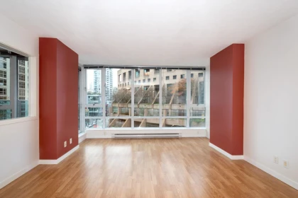 Walk-In Closet Photo of 805 788 Hamilton Street, Vancouver, BC