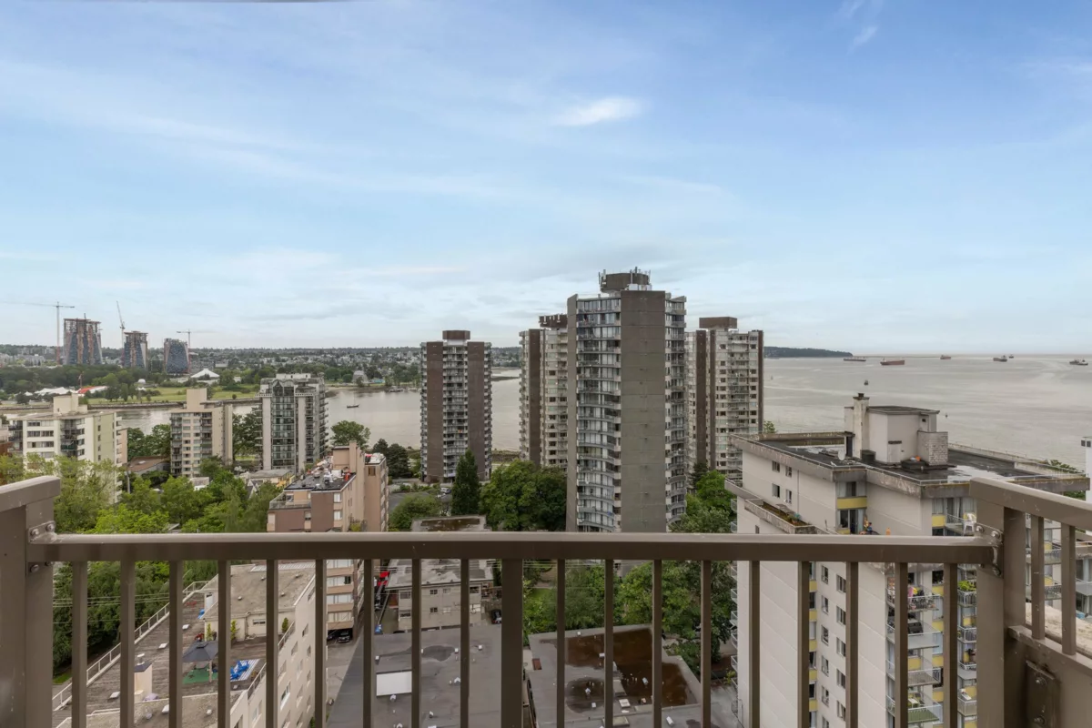 Laundry Room Photo of 1701 1251 Cardero Street, Vancouver, BC