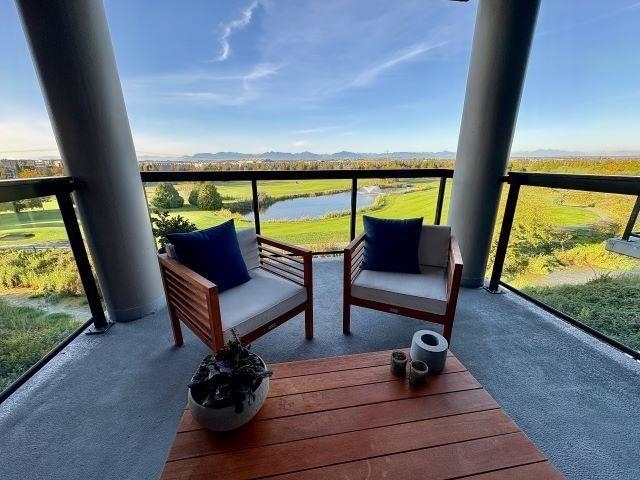 Mudroom Photo of 410 5011 Springs Boulevard, Delta, BC